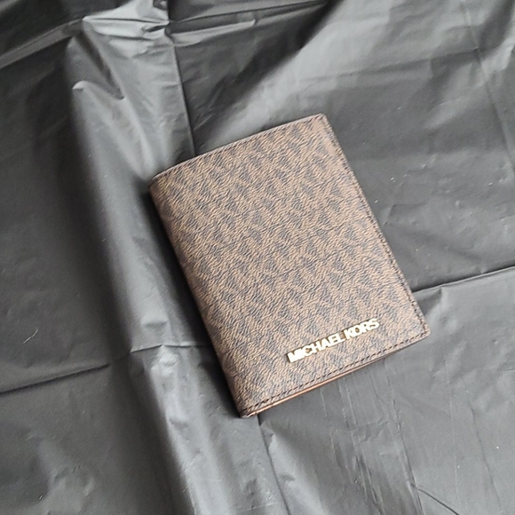 Authentic Brown Monogram Bundle - Picture 9 of 13